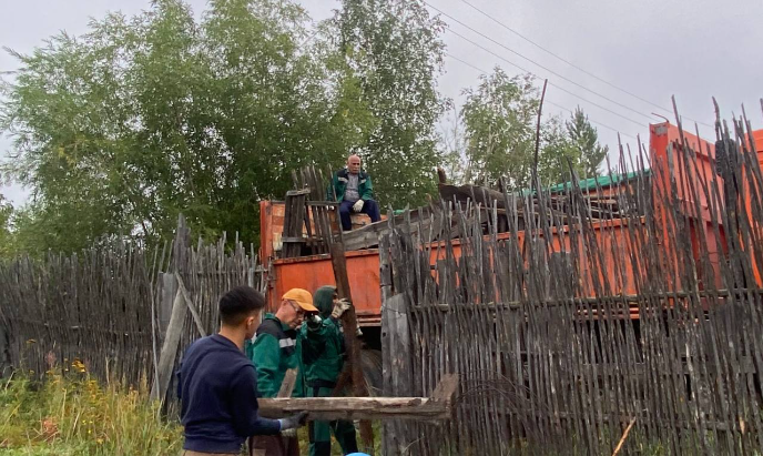 Региональный оператор «Якутскэкосети» продолжает мероприятия по оказанию адресной помощи семьям, оказавшимся в трудном положении